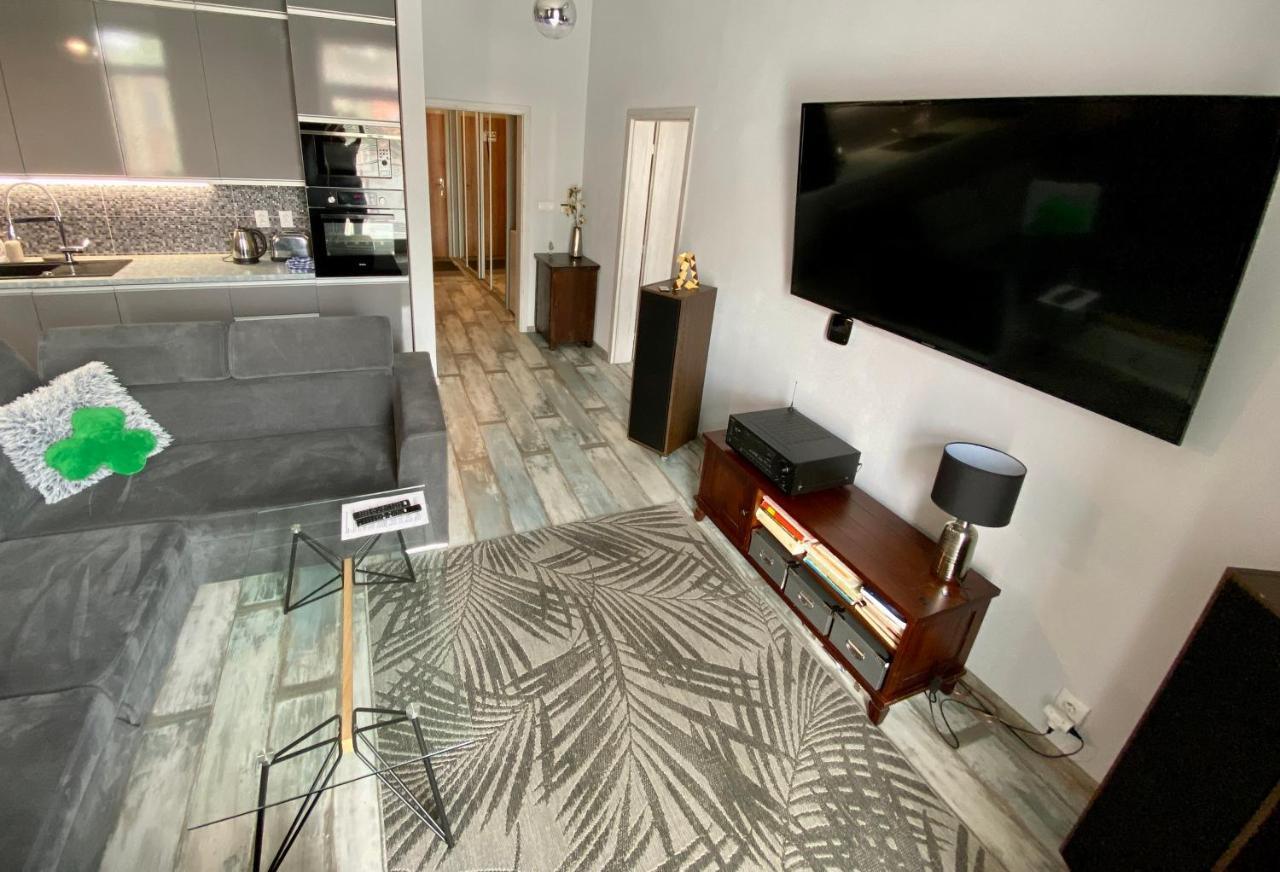 Royal City Centre Apartment โปปรัด ภายนอก รูปภาพ