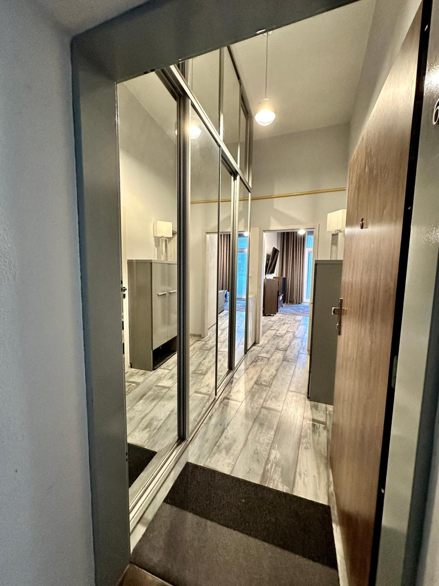 Royal City Centre Apartment โปปรัด ภายนอก รูปภาพ