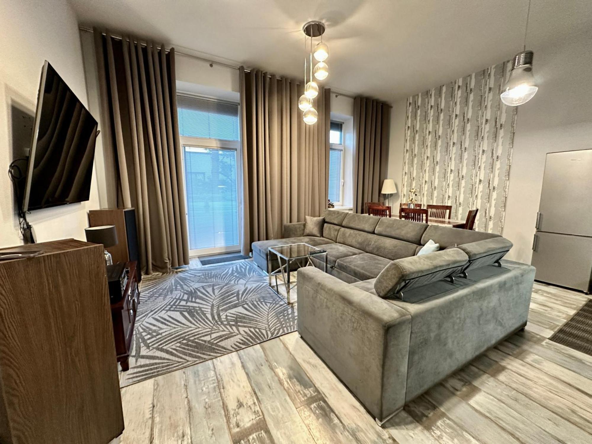 Royal City Centre Apartment โปปรัด ภายนอก รูปภาพ