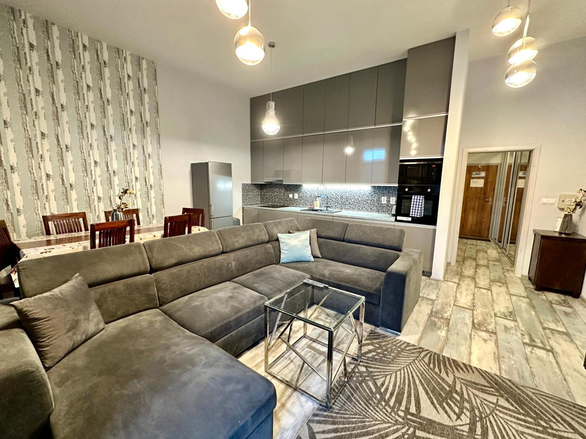 Royal City Centre Apartment โปปรัด ภายนอก รูปภาพ