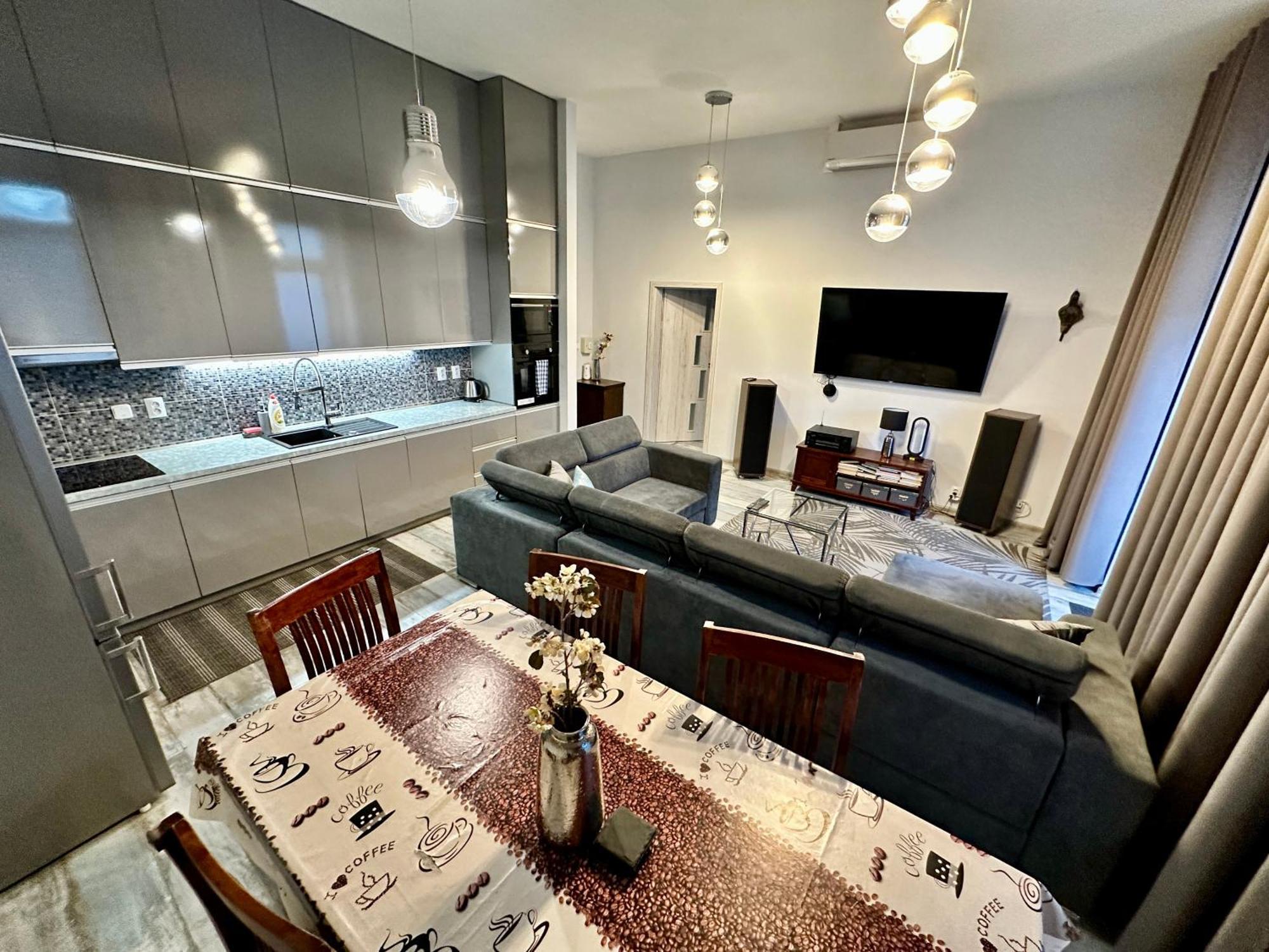 Royal City Centre Apartment โปปรัด ภายนอก รูปภาพ