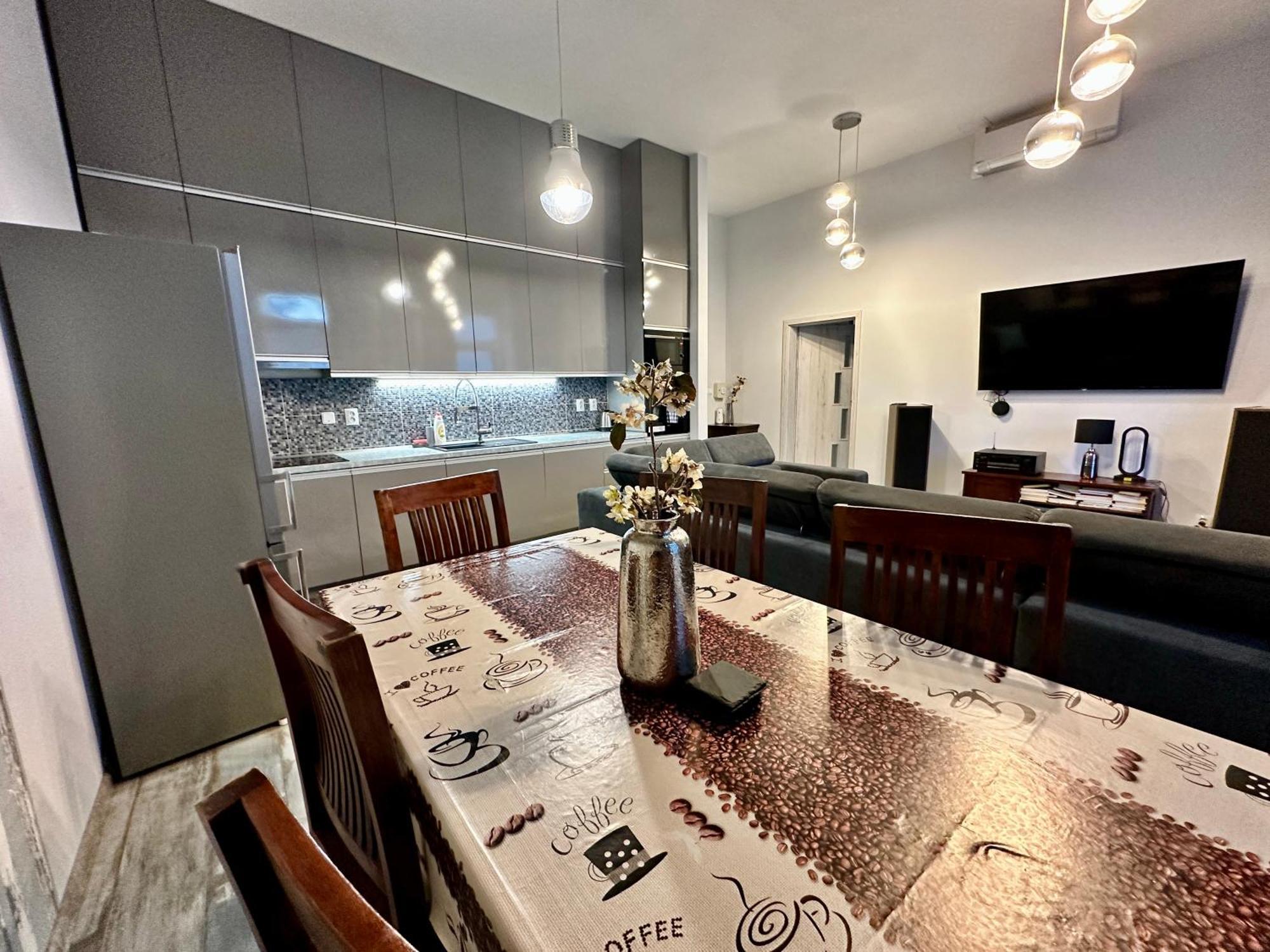 Royal City Centre Apartment โปปรัด ภายนอก รูปภาพ