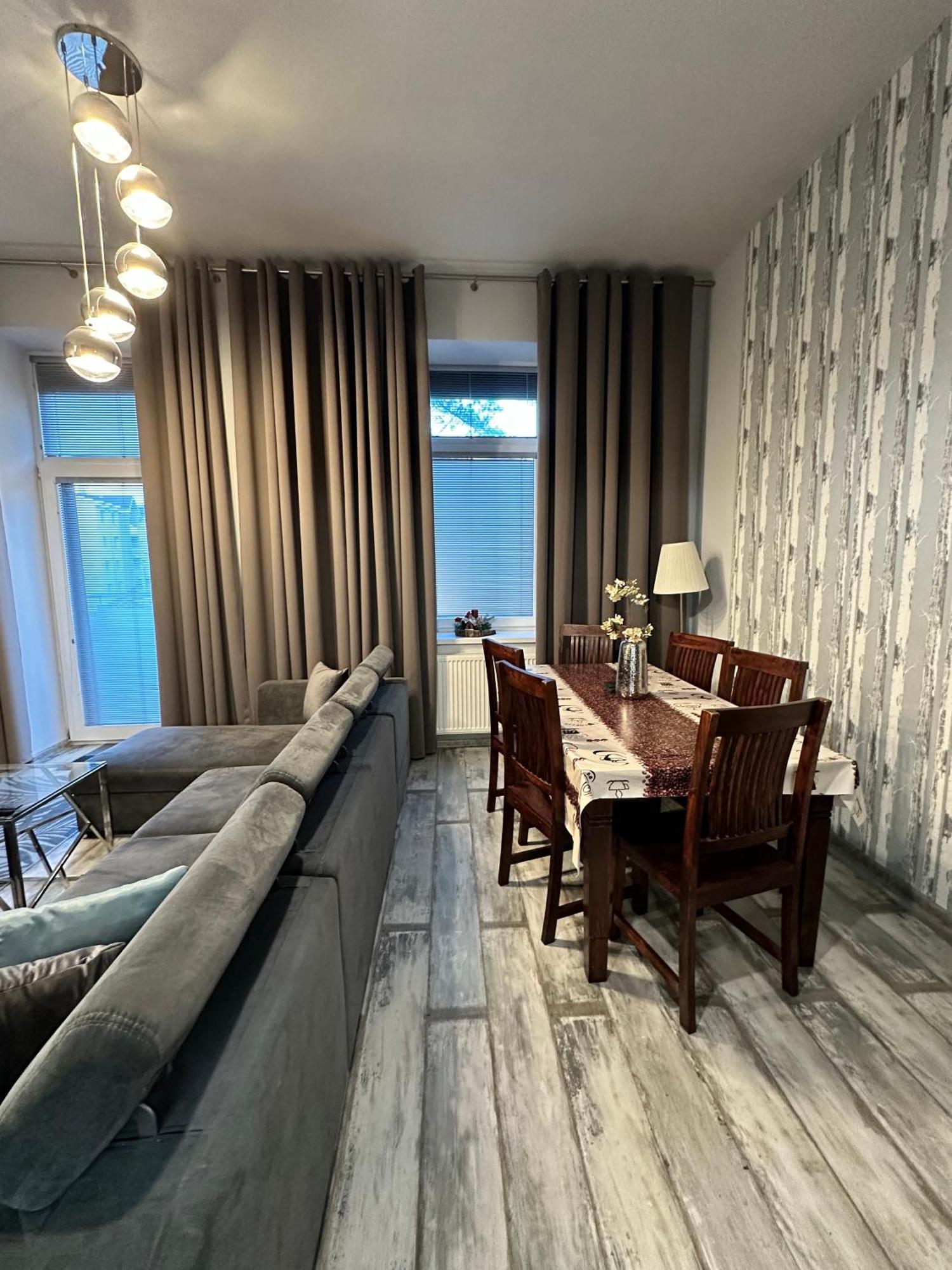 Royal City Centre Apartment โปปรัด ภายนอก รูปภาพ